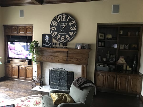 living room remodel before